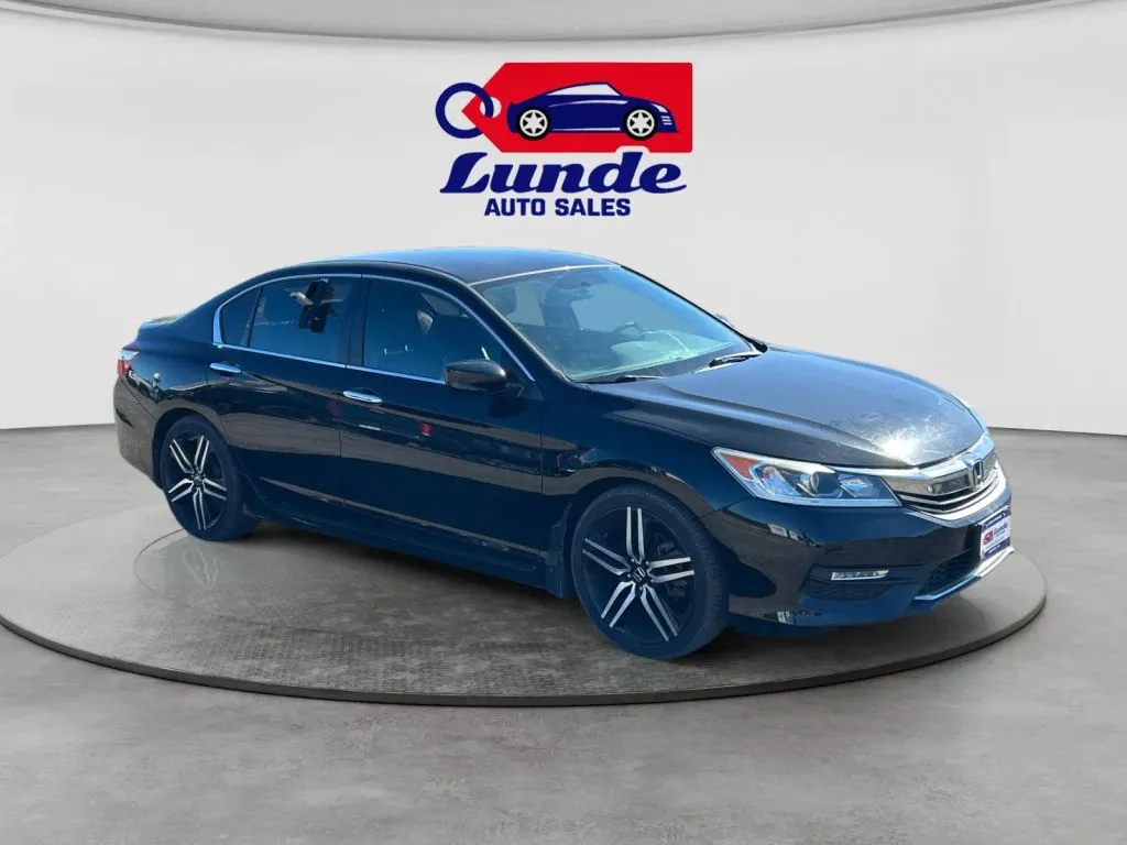 Honda Accord photo 7