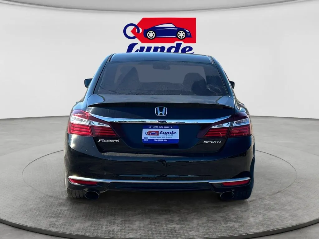 Honda Accord photo 4