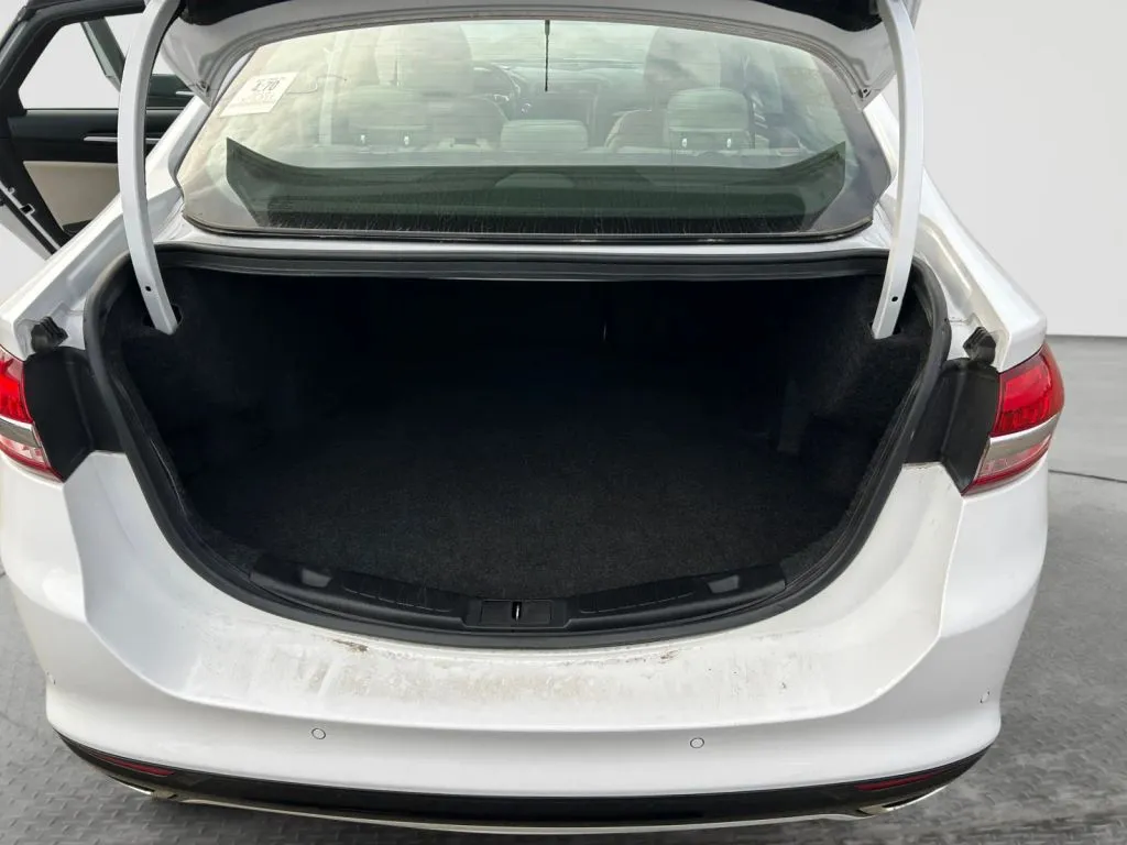 Ford Fusion photo 18