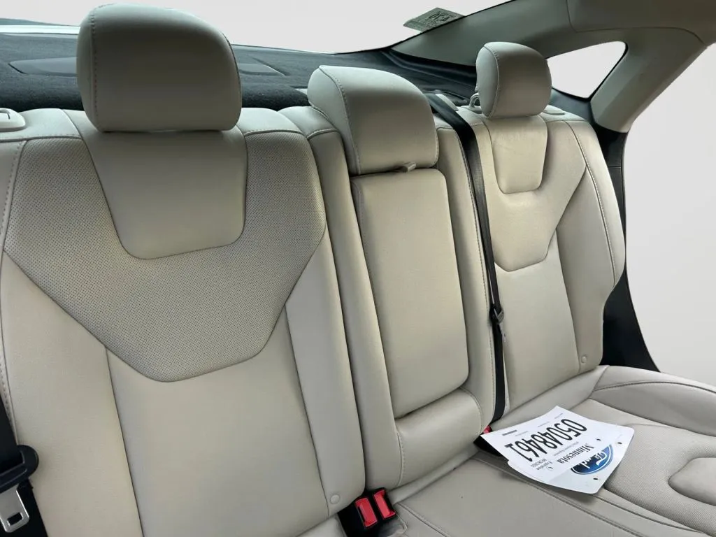 Ford Fusion photo 17