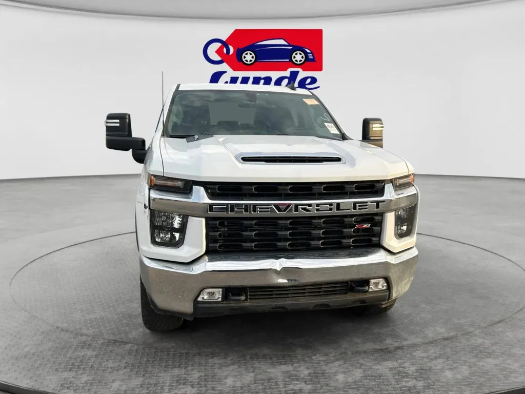 Chevrolet Silverado photo 8