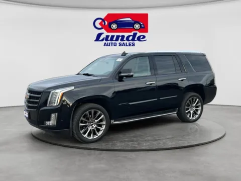 Black 2020 Cadillac Escalade Premium Luxury Sport Utility 4D for sale in Princeton, MN