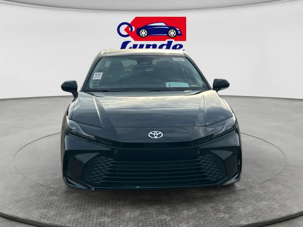 Toyota Camry photo 4