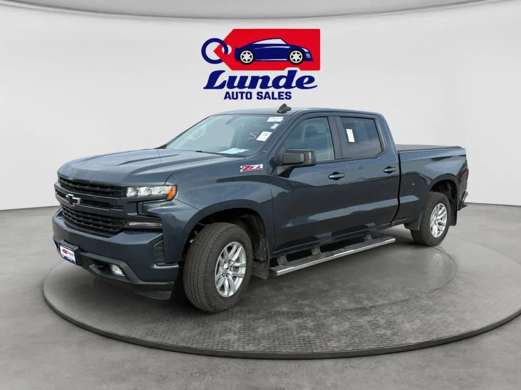 Gray 2019 Chevrolet Silverado 1500 Crew Cab RST Pickup 4D 6 1/2 ft for sale in Princeton, MN