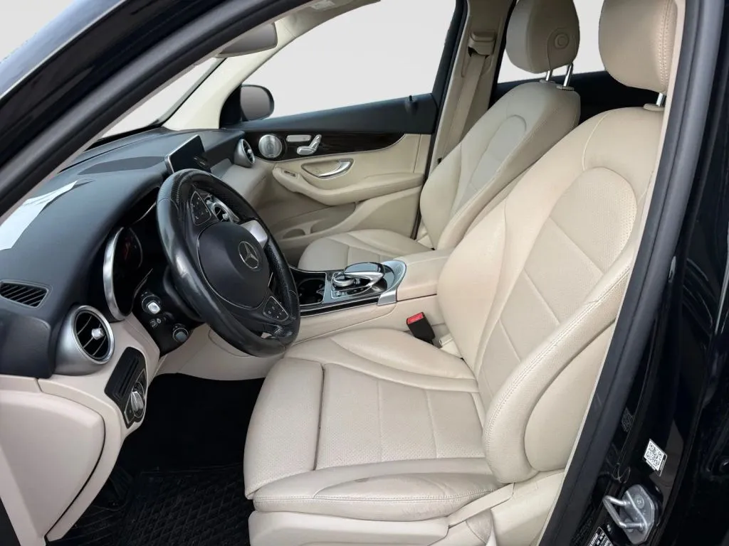 Mercedes-Benz GLC photo 5