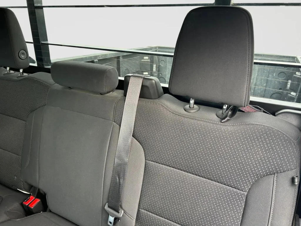 Chevrolet Silverado photo 8