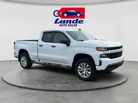 More photos of 2021 Chevrolet Silverado 1500 Double Cab Custom Pickup 4D 6 1/2 ft at Lunde Auto Sales - Princeton, MN