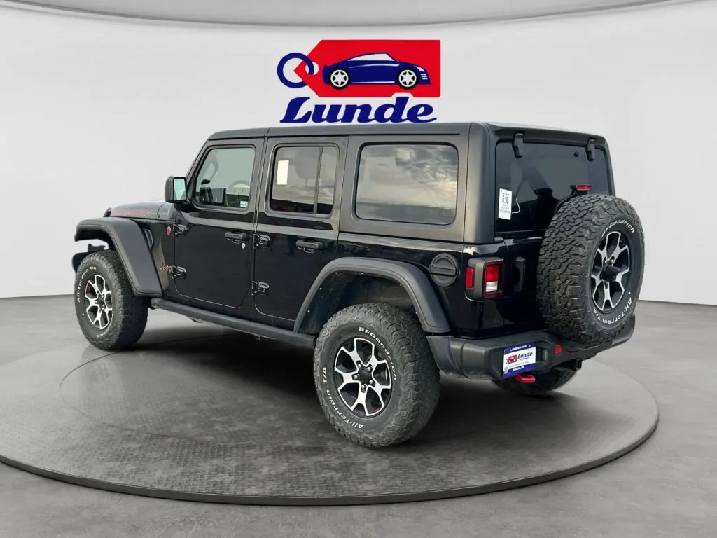 Jeep Wrangler photo 3