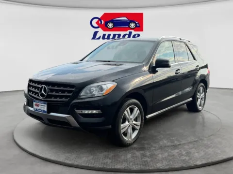 Black 2015 Mercedes-Benz M-Class ML 350 Sport Utility 4D for sale in Princeton, MN