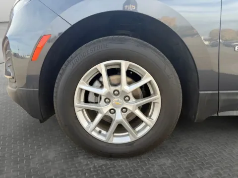 More photos of 2022 Chevrolet Equinox LS Sport Utility 4D at Lunde Auto Sales - Princeton, MN
