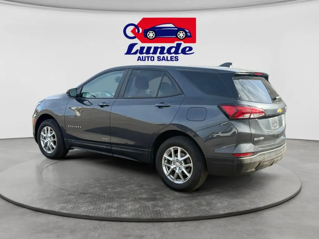 Chevrolet Equinox photo 3