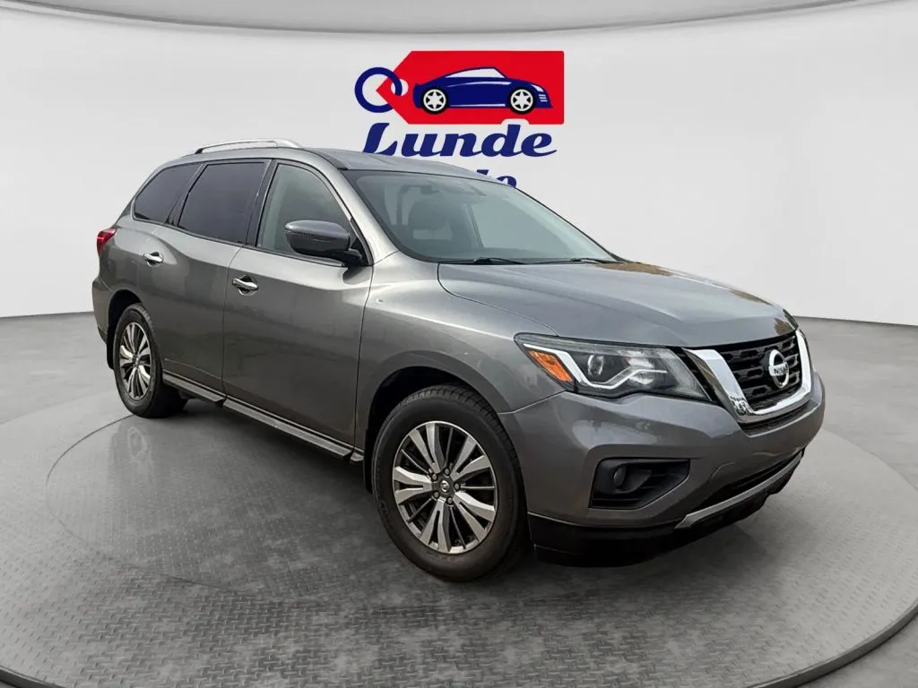 Nissan Pathfinder photo 7