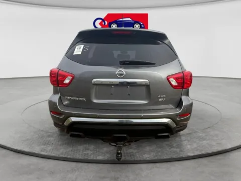 More photos of 2018 Nissan Pathfinder S Sport Utility 4D at Lunde Auto Sales - Princeton, MN