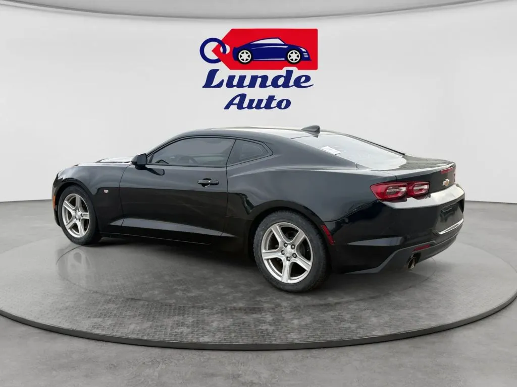 Chevrolet Camaro photo 3