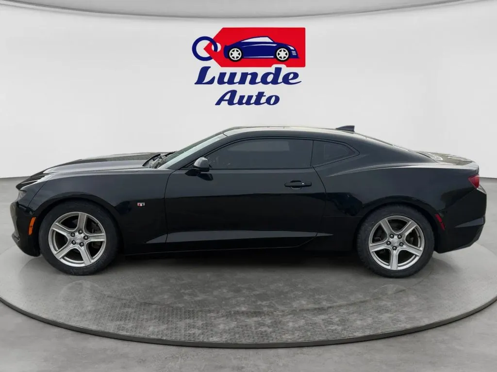 Chevrolet Camaro photo 2