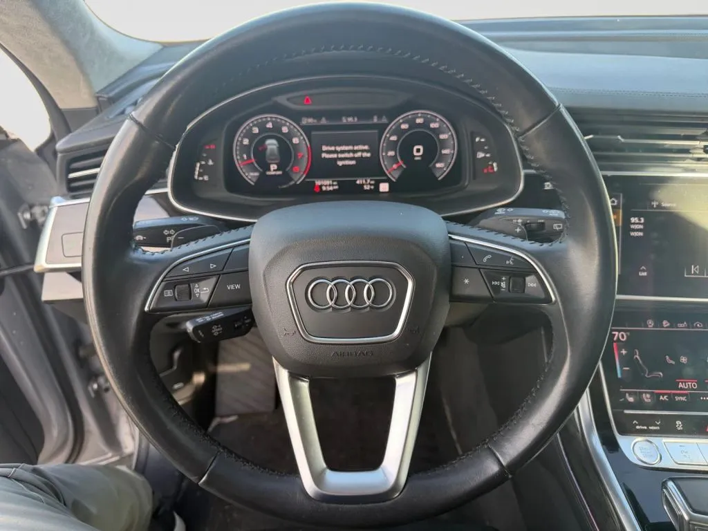 Audi Q8 photo 11