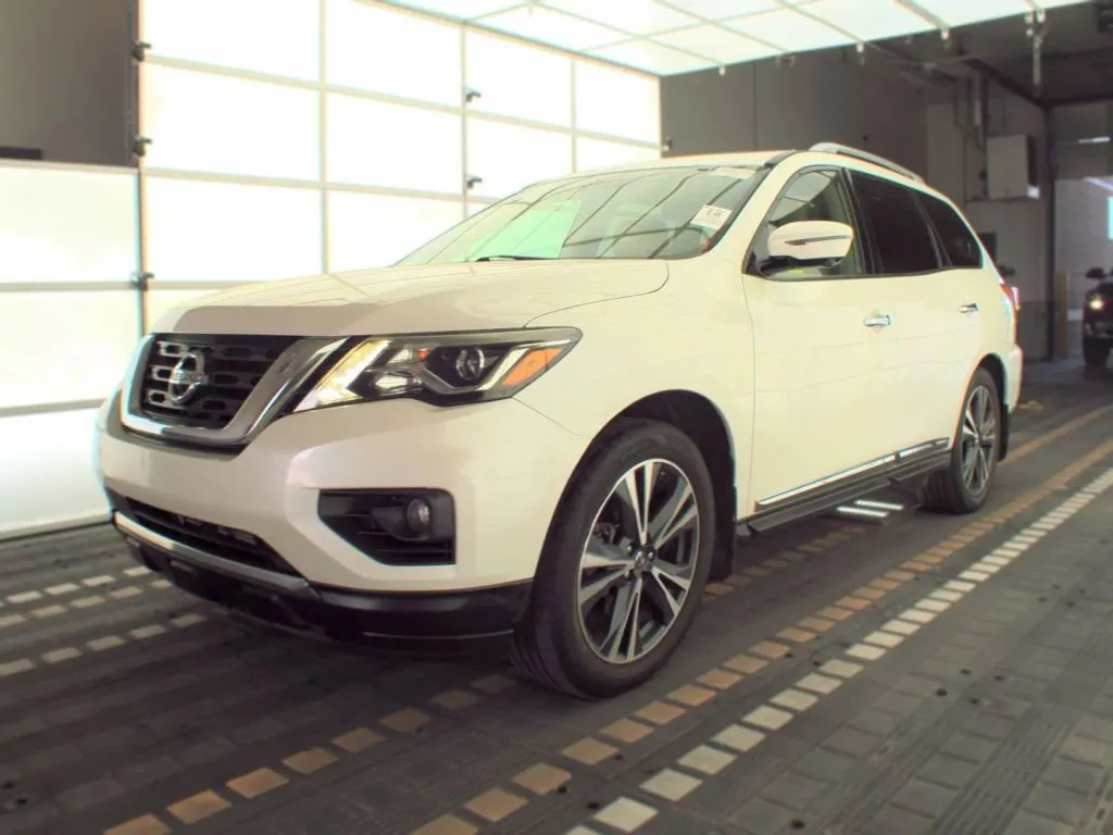 2017 Nissan Pathfinder Platinum Sport Utility 4D for sale in Princeton, MN
