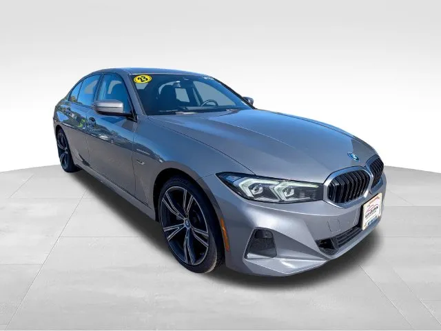 2023 BMW 3 Series 330e
