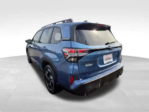 More photos of 2025 Subaru Forester Limited at Electric Car Corner, NY