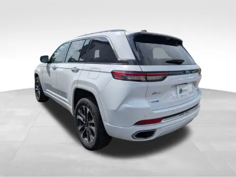 More photos of 2023 Jeep Grand Cherokee Overland 4xe at Electric Car Corner, NY