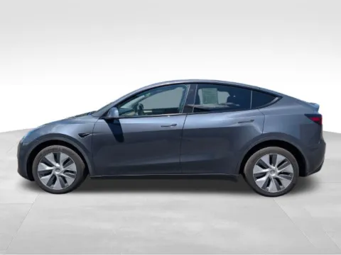 More photos of 2023 Tesla Model Y Long Range at Electric Car Corner, NY
