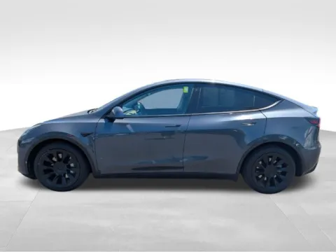 More photos of 2020 Tesla Model Y Long Range at Electric Car Corner, NY