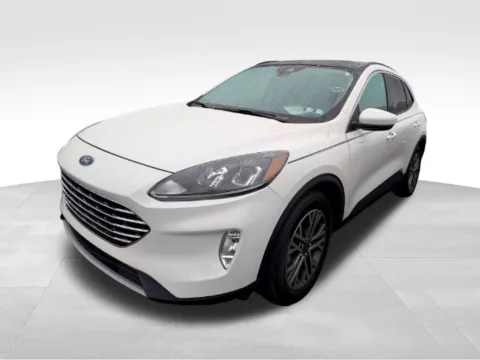 Another view of 2022 Ford Escape Hybrid SEL for sale in Farmington, NY at Electric Car Corner