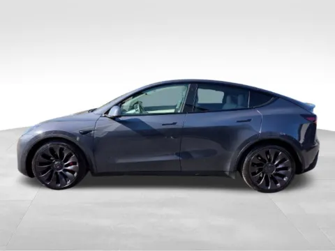 More photos of 2021 Tesla Model Y Performance at Electric Car Corner, NY