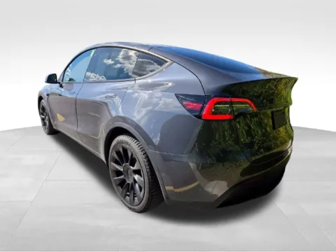 More photos of 2021 Tesla Model Y Long Range at Electric Car Corner, NY