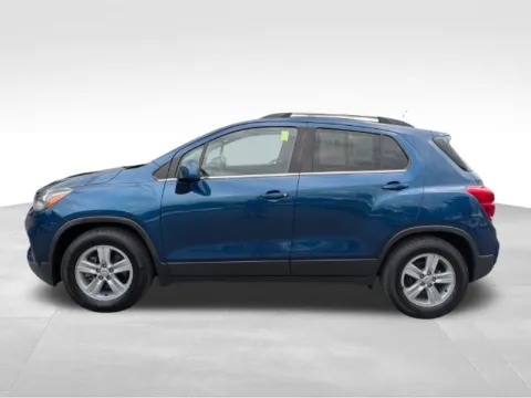 More photos of 2019 Chevrolet Trax LT at Auto Outlets of Farmington, NY