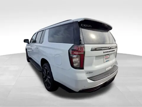 More photos of 2022 Chevrolet Suburban RST at Auto Outlets of Farmington, NY