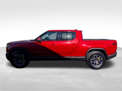 More photos of 2022 Rivian R1T Adventure at Auto Outlets of Farmington, NY