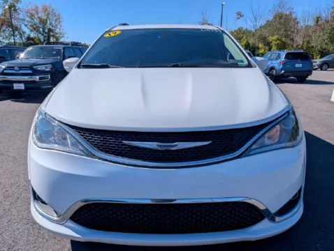 Photos of 2019 Chrysler Pacifica Touring L for sale in Farmington, NY at Auto Outlets of Farmington