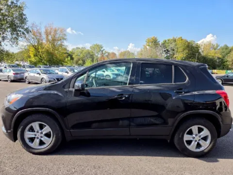 More photos of 2020 Chevrolet Trax LS at Auto Outlets of Farmington, NY