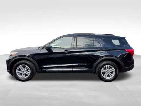 More photos of 2021 Ford Explorer XLT at Auto Outlets of Farmington, NY