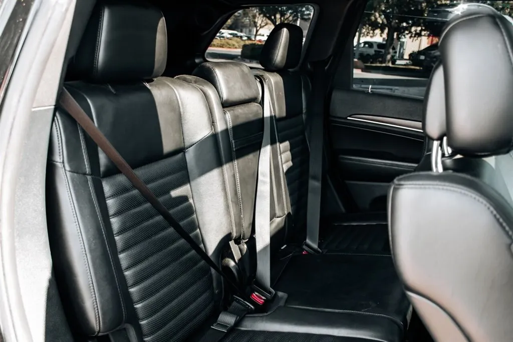 Jeep Grand Cherokee photo 32