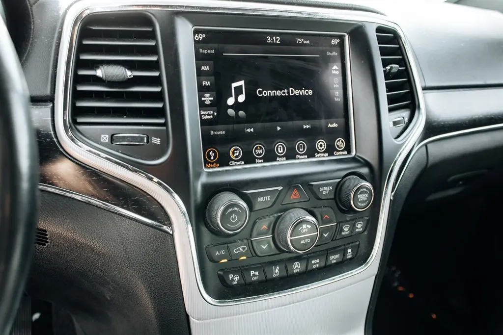 Jeep Grand Cherokee photo 20