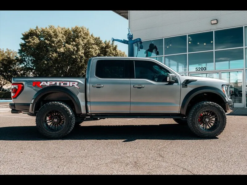 Ford F-150 photo 8