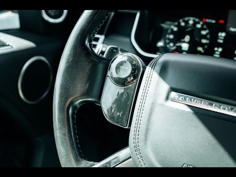Land Rover Range Rover photo 23