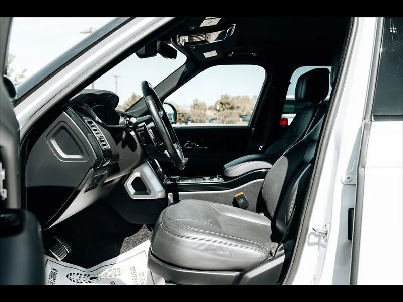 Land Rover Range Rover photo 19