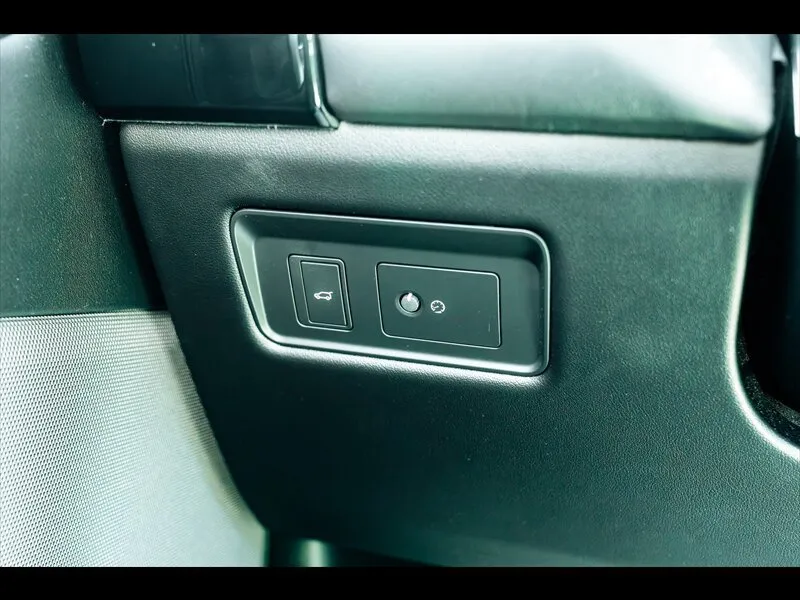 Land Rover Range Rover photo 25