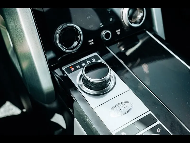 Land Rover Range Rover photo 32