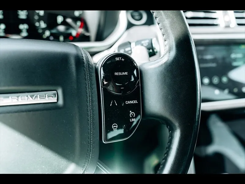 Land Rover Range Rover photo 24