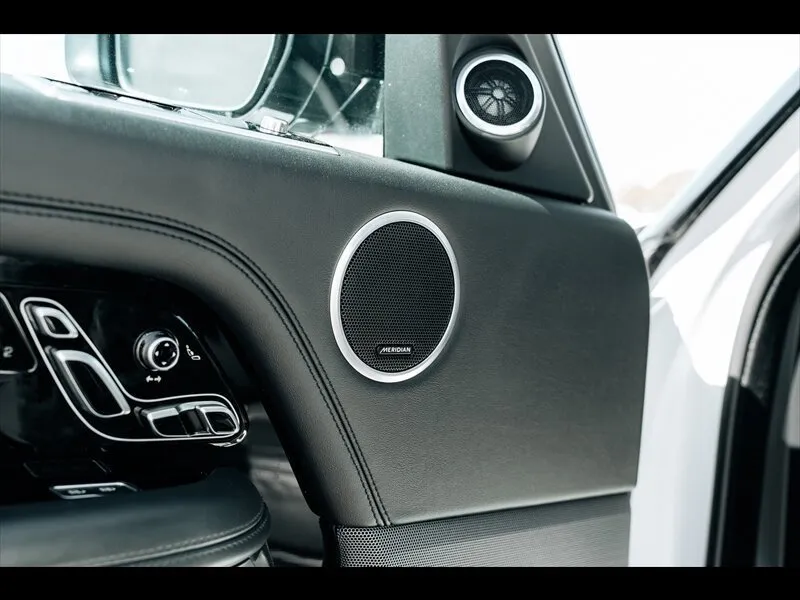 Land Rover Range Rover photo 16