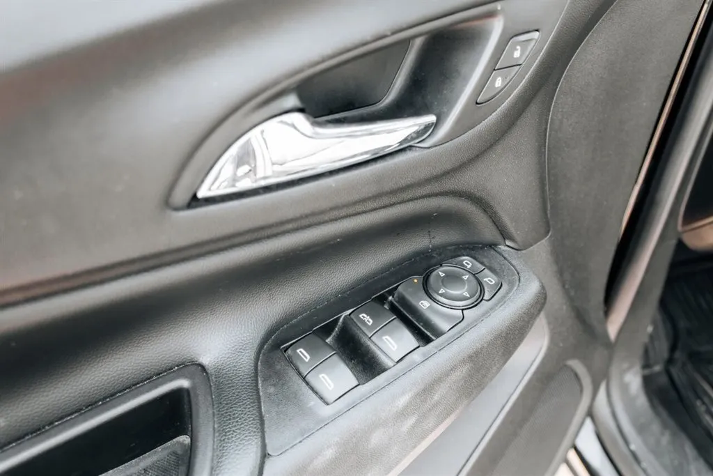Chevrolet Equinox photo 14