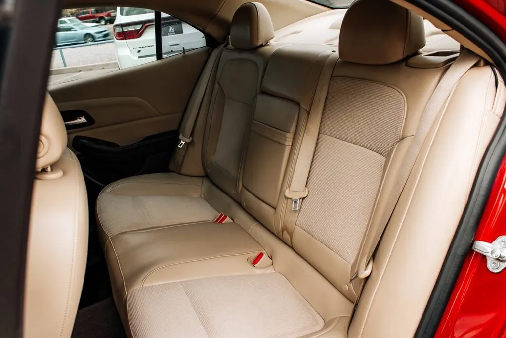 Chevrolet Malibu photo 23