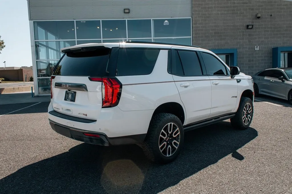 GMC Yukon photo 7