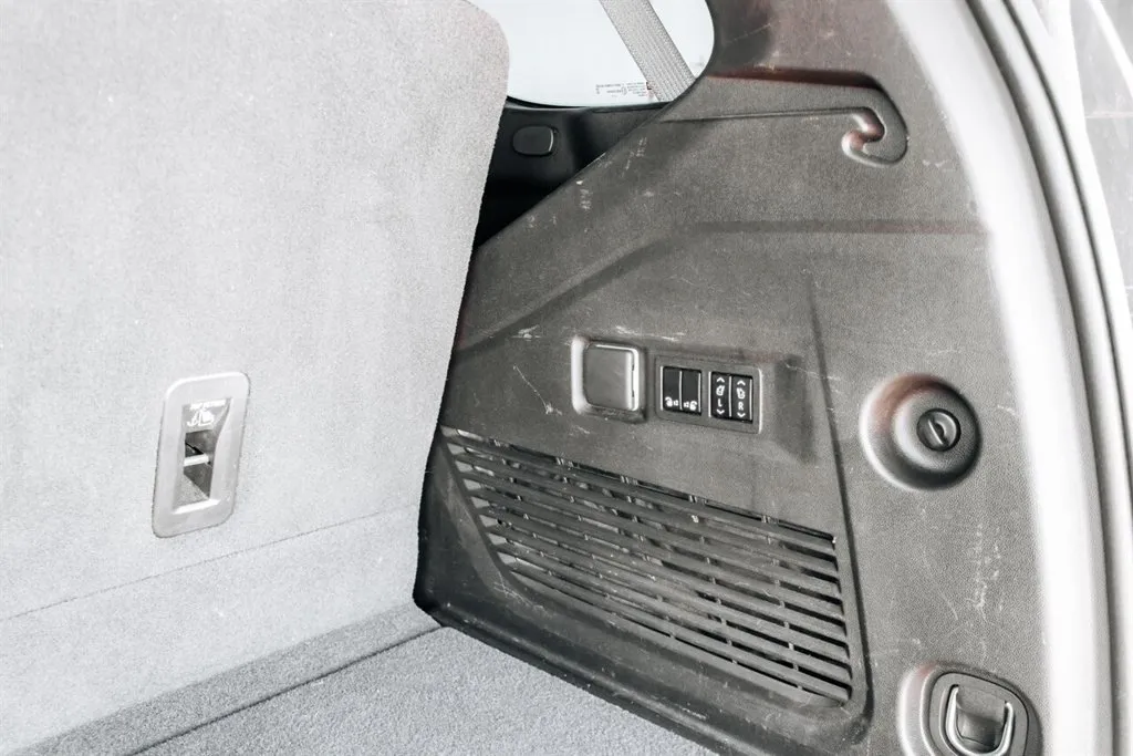 GMC Yukon photo 30