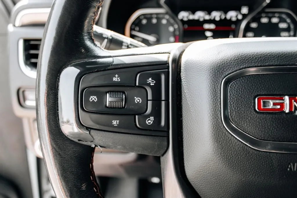 GMC Yukon photo 18