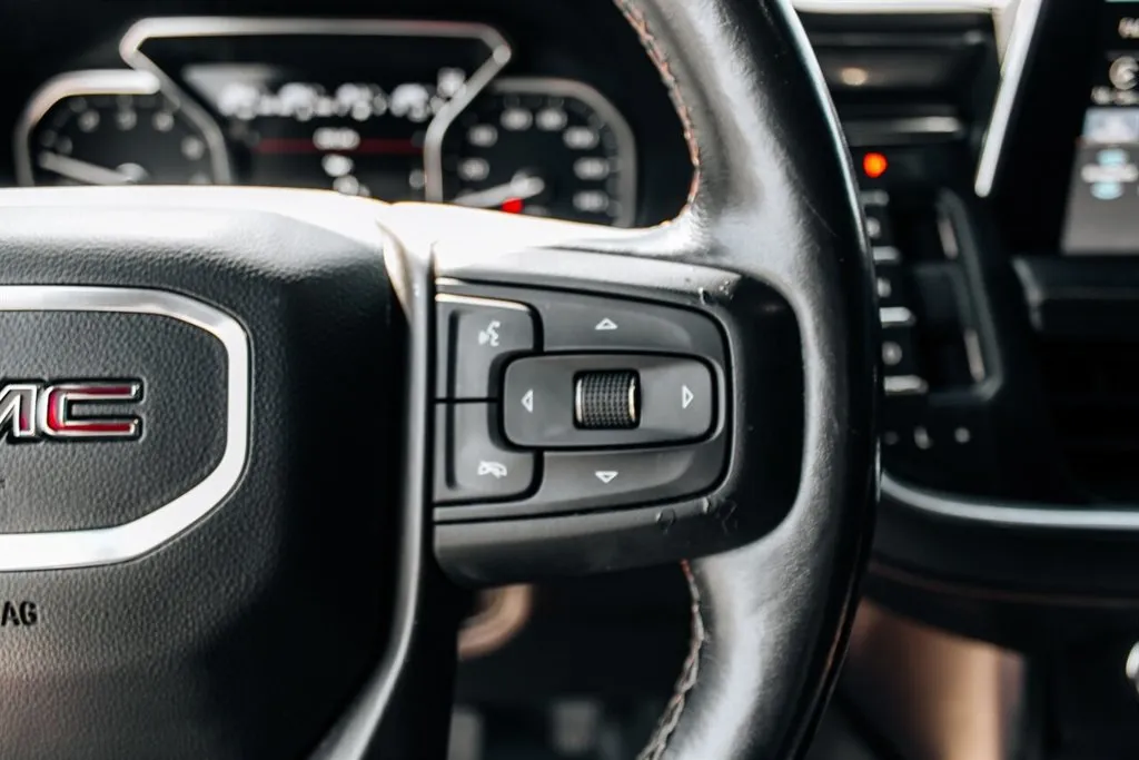 GMC Yukon photo 19